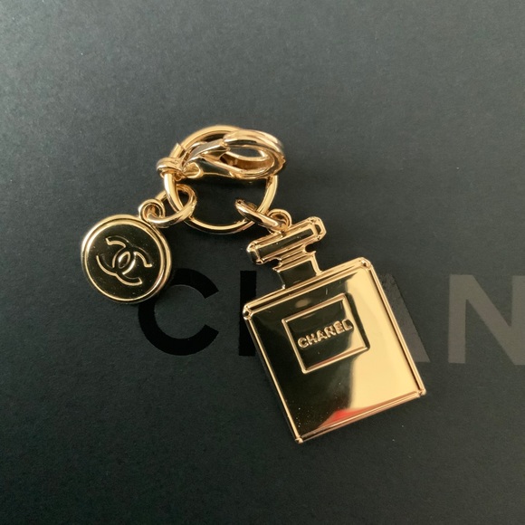 CHANEL Cosmetics Limited Edition Holiday Double Charm - Picture 1 of 4